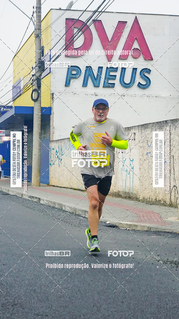 Buy your photos of the eventMeia Maratona de Blumenau on Fotop