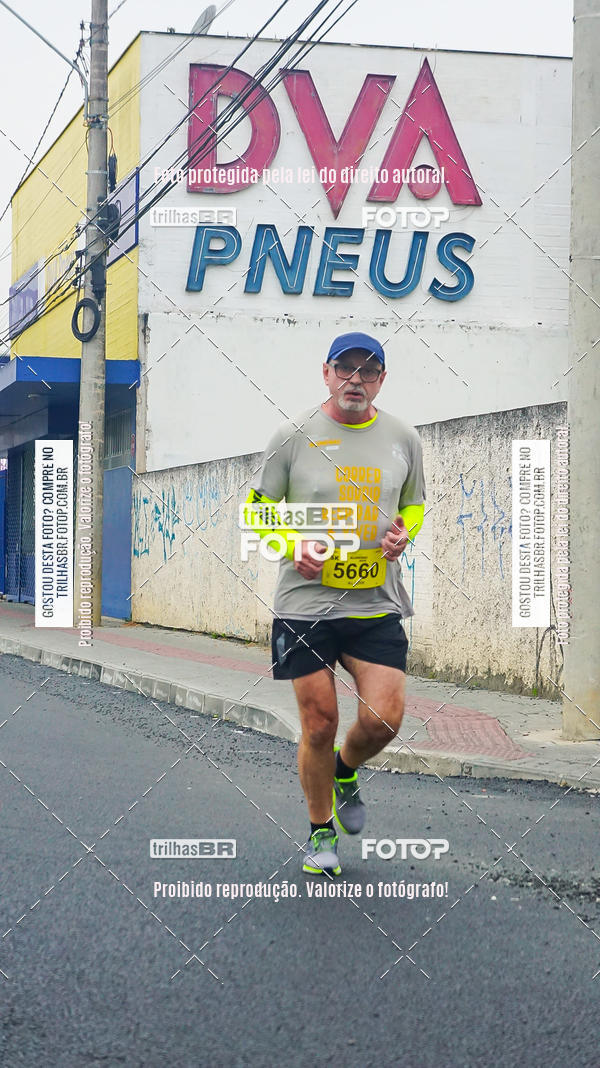 Buy your photos of the eventMeia Maratona de Blumenau on Fotop