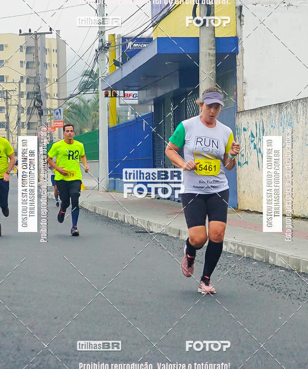 Buy your photos of the eventMeia Maratona de Blumenau on Fotop