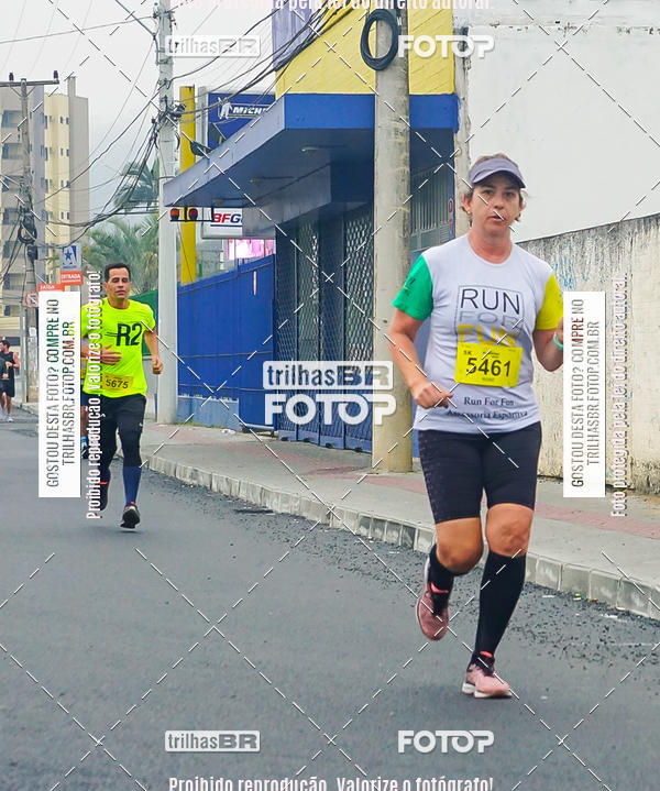 Buy your photos of the eventMeia Maratona de Blumenau on Fotop