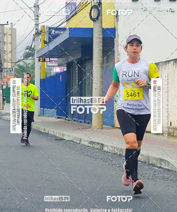 Buy your photos of the eventMeia Maratona de Blumenau on Fotop