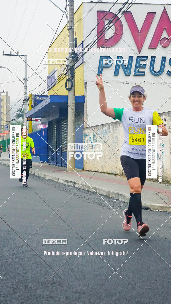 Buy your photos of the eventMeia Maratona de Blumenau on Fotop