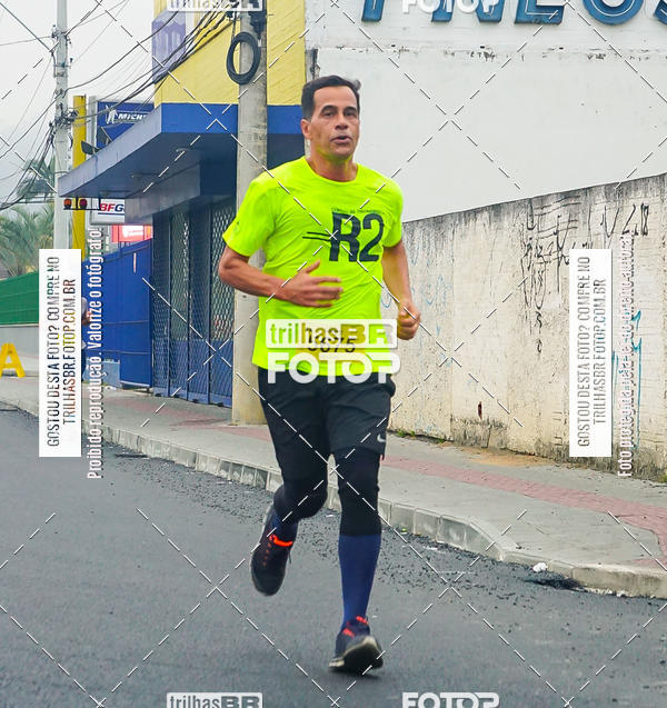 Buy your photos of the eventMeia Maratona de Blumenau on Fotop