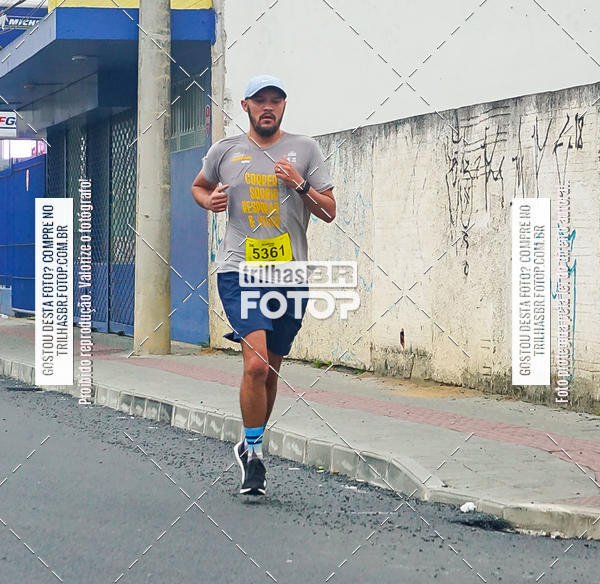 Buy your photos of the eventMeia Maratona de Blumenau on Fotop