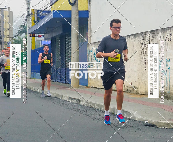 Buy your photos of the eventMeia Maratona de Blumenau on Fotop