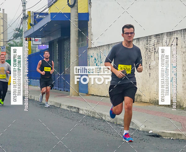 Buy your photos of the eventMeia Maratona de Blumenau on Fotop