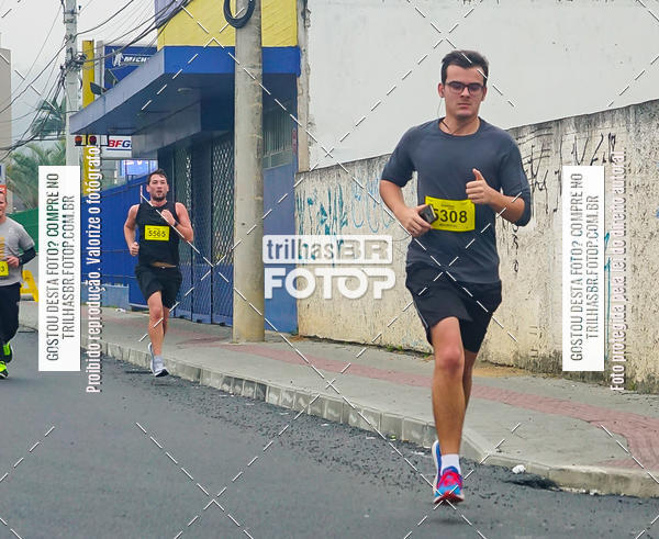 Buy your photos of the eventMeia Maratona de Blumenau on Fotop