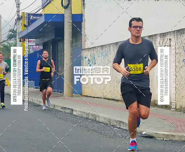 Buy your photos of the eventMeia Maratona de Blumenau on Fotop