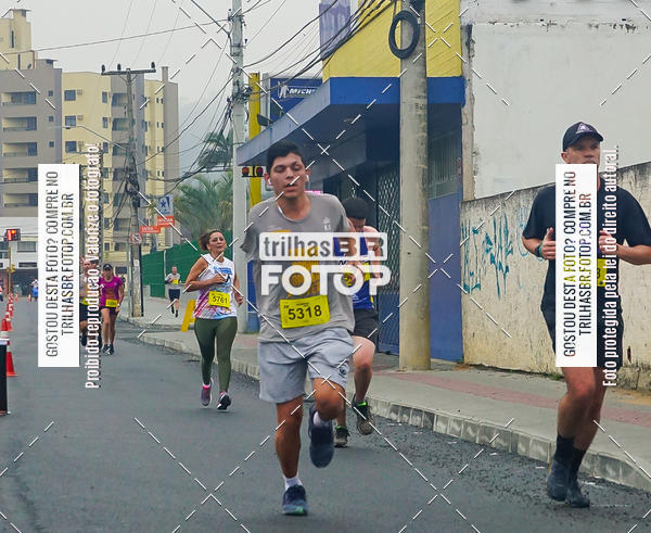 Buy your photos of the eventMeia Maratona de Blumenau on Fotop