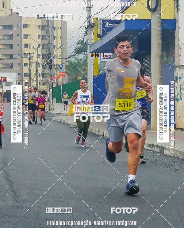Buy your photos of the eventMeia Maratona de Blumenau on Fotop