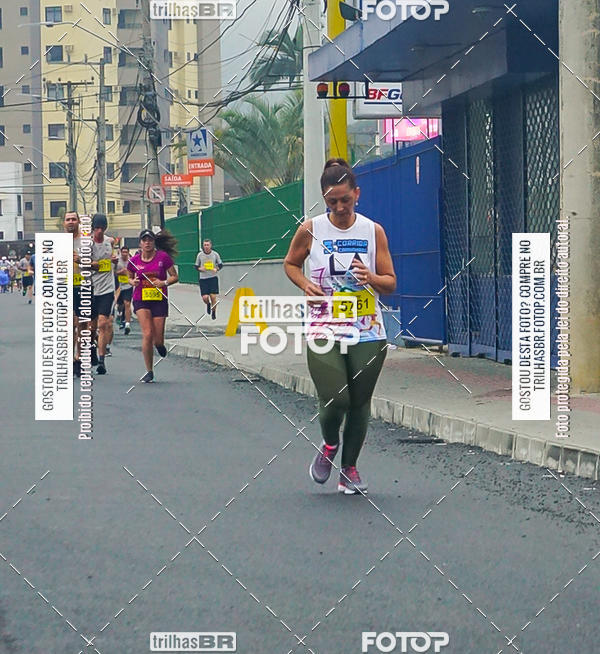 Buy your photos of the eventMeia Maratona de Blumenau on Fotop
