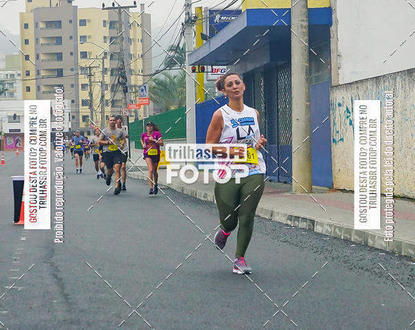 Buy your photos of the eventMeia Maratona de Blumenau on Fotop