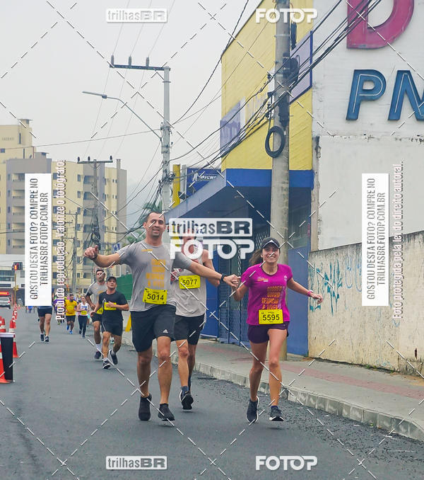 Buy your photos of the eventMeia Maratona de Blumenau on Fotop