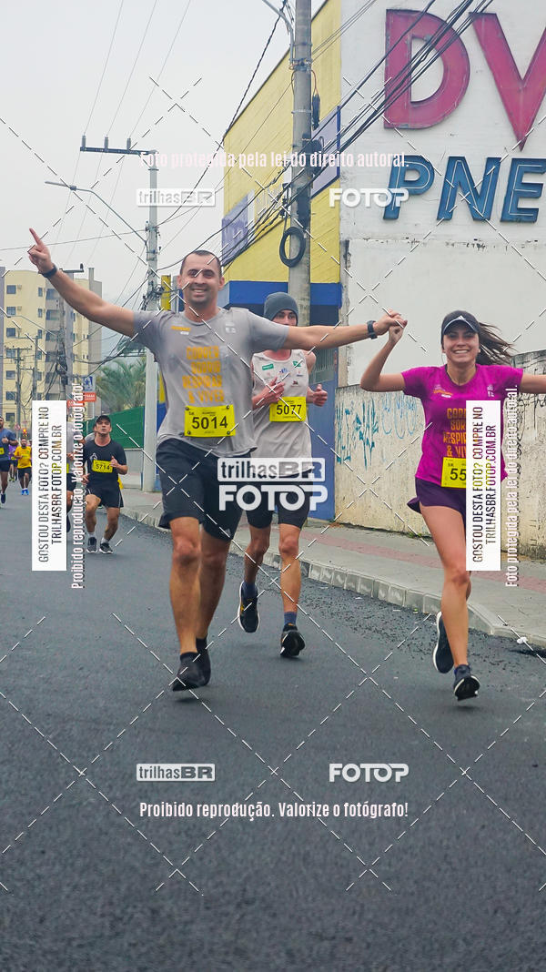 Buy your photos of the eventMeia Maratona de Blumenau on Fotop