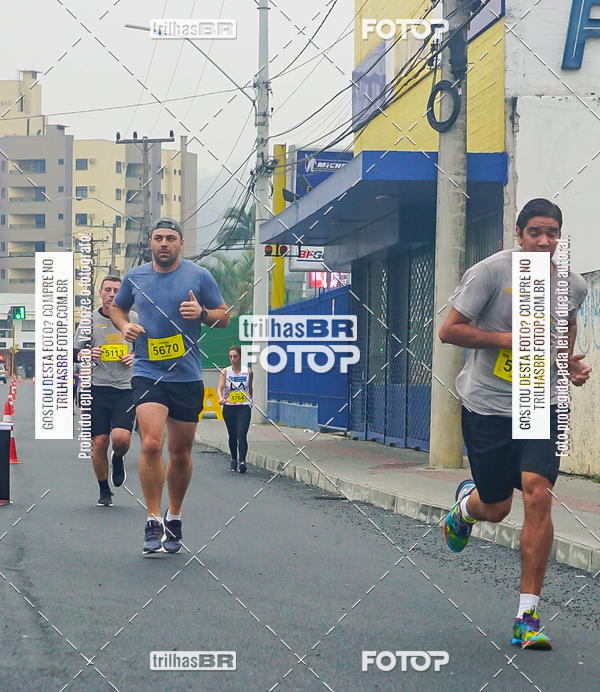Buy your photos of the eventMeia Maratona de Blumenau on Fotop