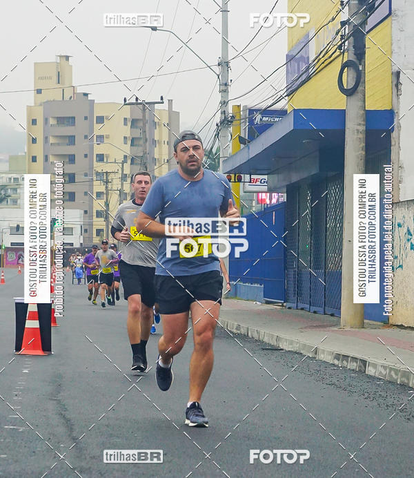 Buy your photos of the eventMeia Maratona de Blumenau on Fotop