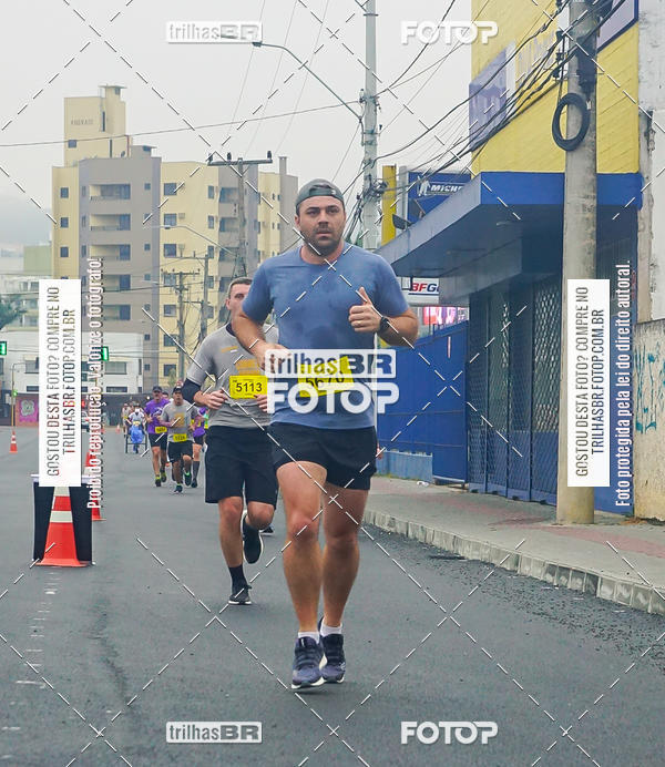 Buy your photos of the eventMeia Maratona de Blumenau on Fotop