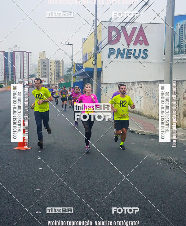 Buy your photos of the eventMeia Maratona de Blumenau on Fotop