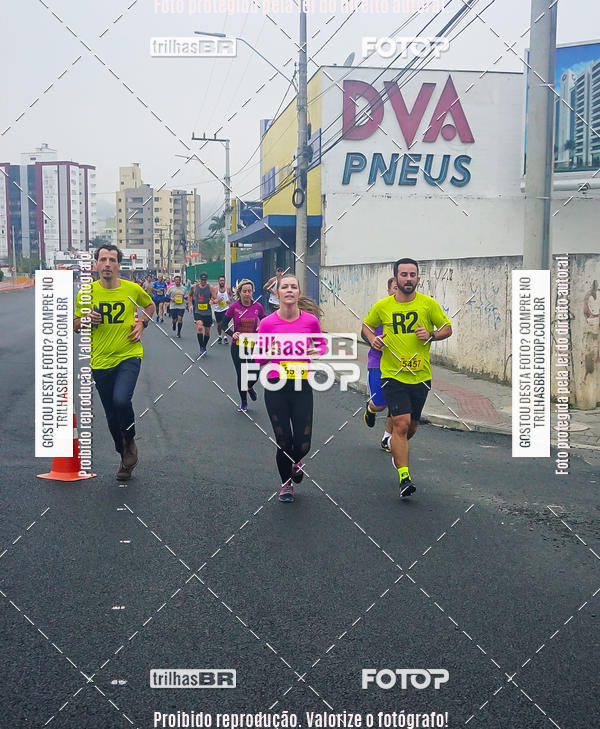 Buy your photos of the eventMeia Maratona de Blumenau on Fotop