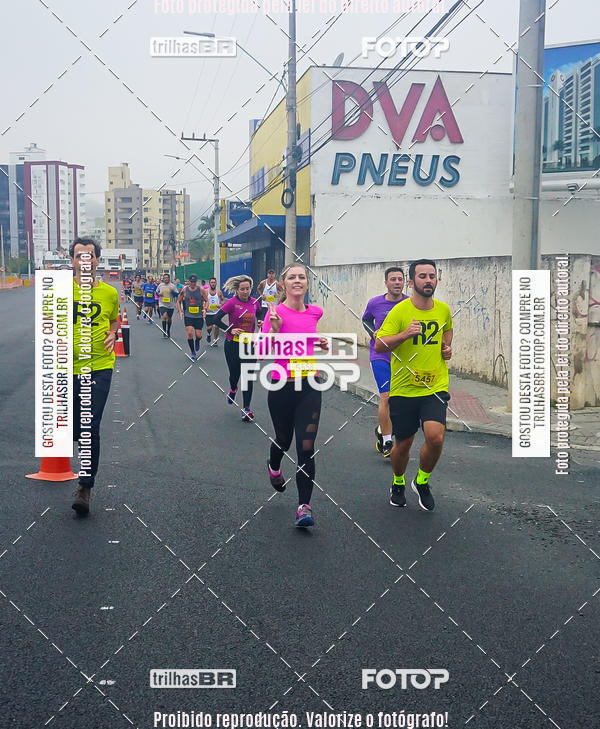 Buy your photos of the eventMeia Maratona de Blumenau on Fotop