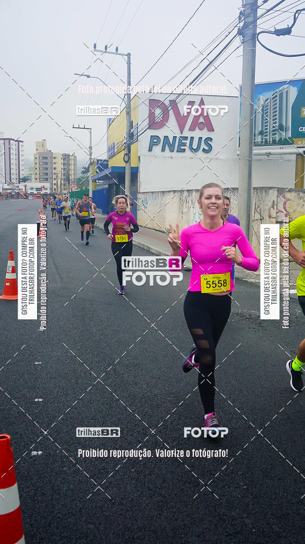 Buy your photos of the eventMeia Maratona de Blumenau on Fotop