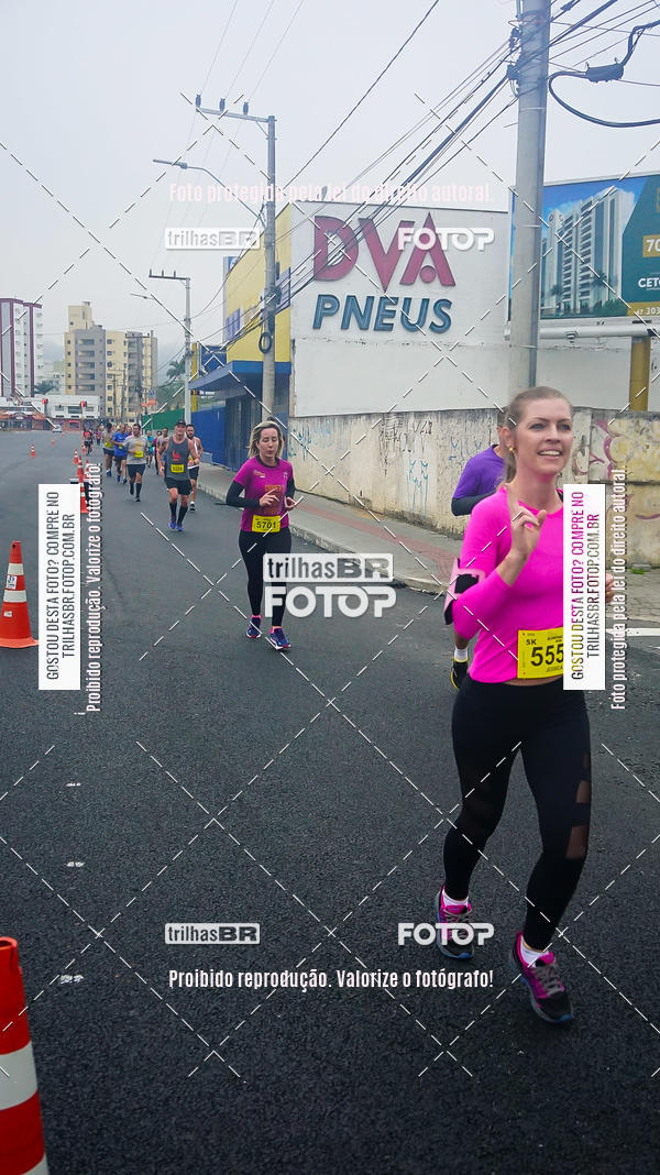 Buy your photos of the eventMeia Maratona de Blumenau on Fotop