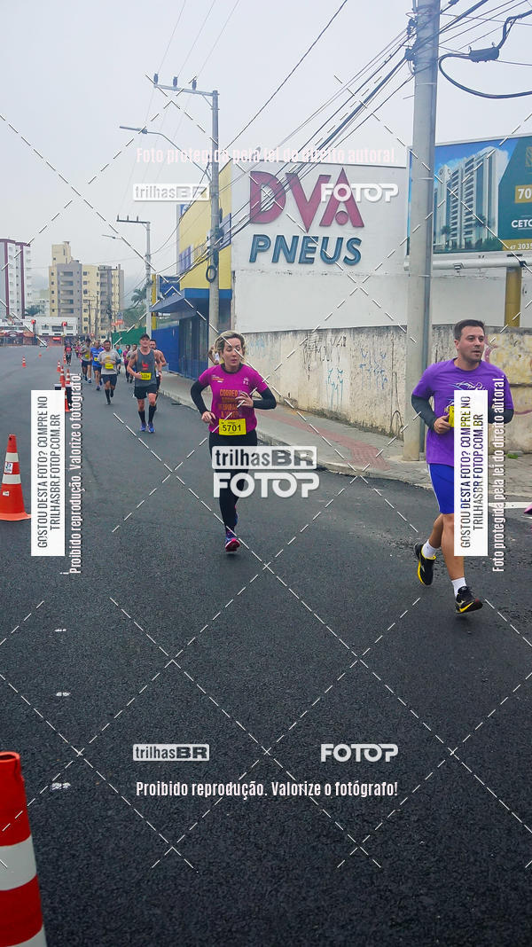 Buy your photos of the eventMeia Maratona de Blumenau on Fotop