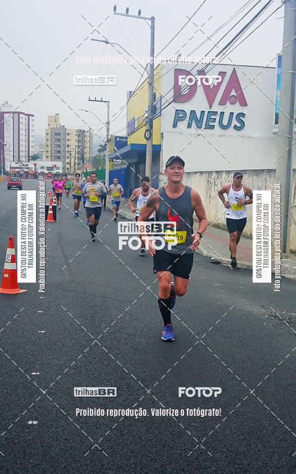 Buy your photos of the eventMeia Maratona de Blumenau on Fotop