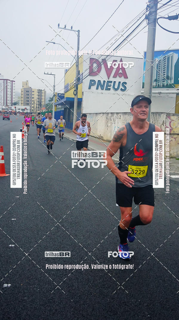 Buy your photos of the eventMeia Maratona de Blumenau on Fotop