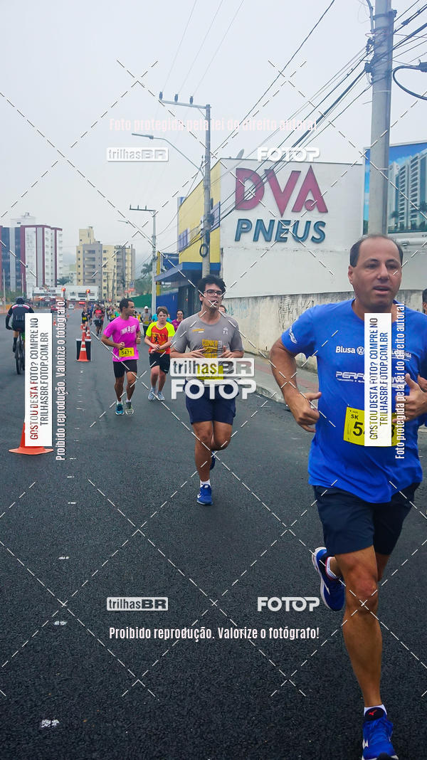 Buy your photos of the eventMeia Maratona de Blumenau on Fotop