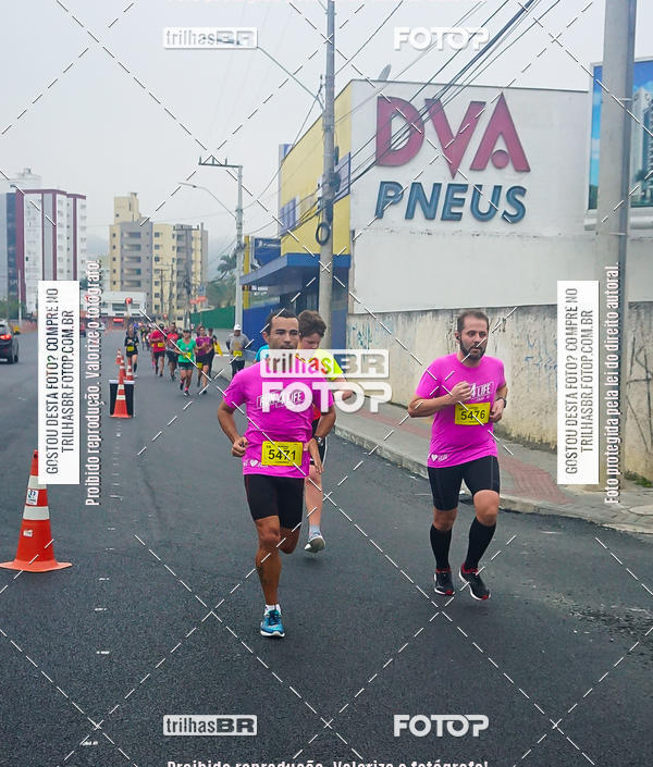 Buy your photos of the eventMeia Maratona de Blumenau on Fotop
