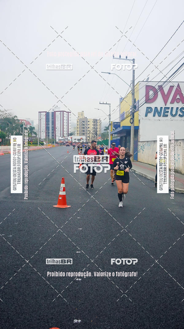 Buy your photos of the eventMeia Maratona de Blumenau on Fotop