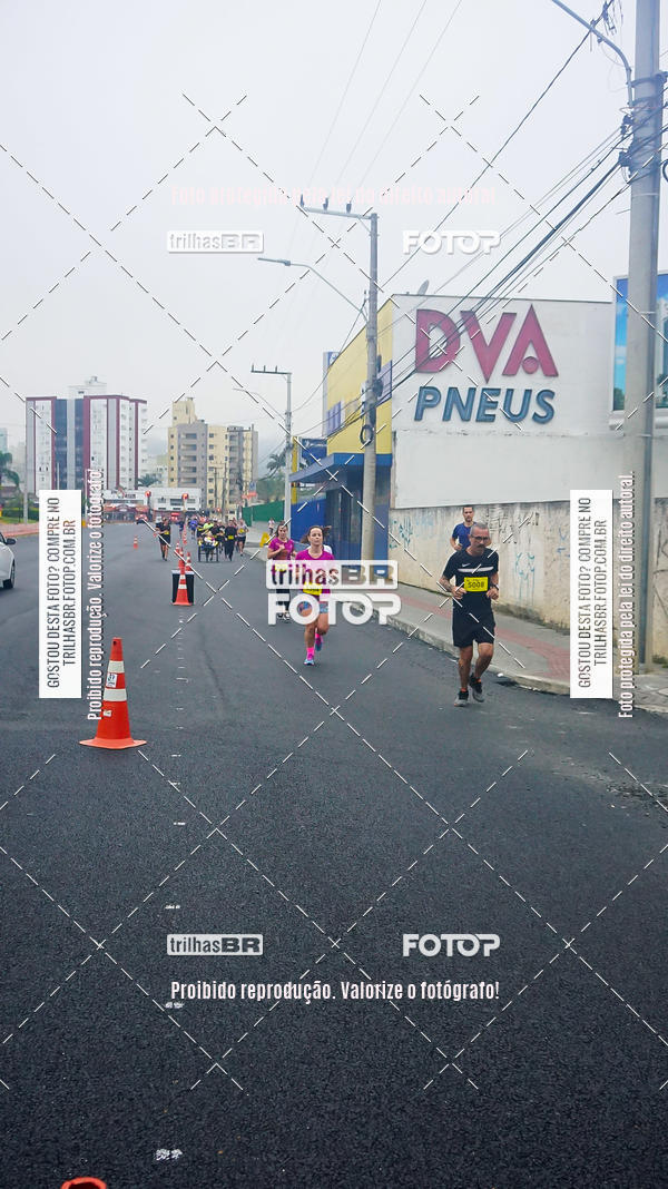 Buy your photos of the eventMeia Maratona de Blumenau on Fotop