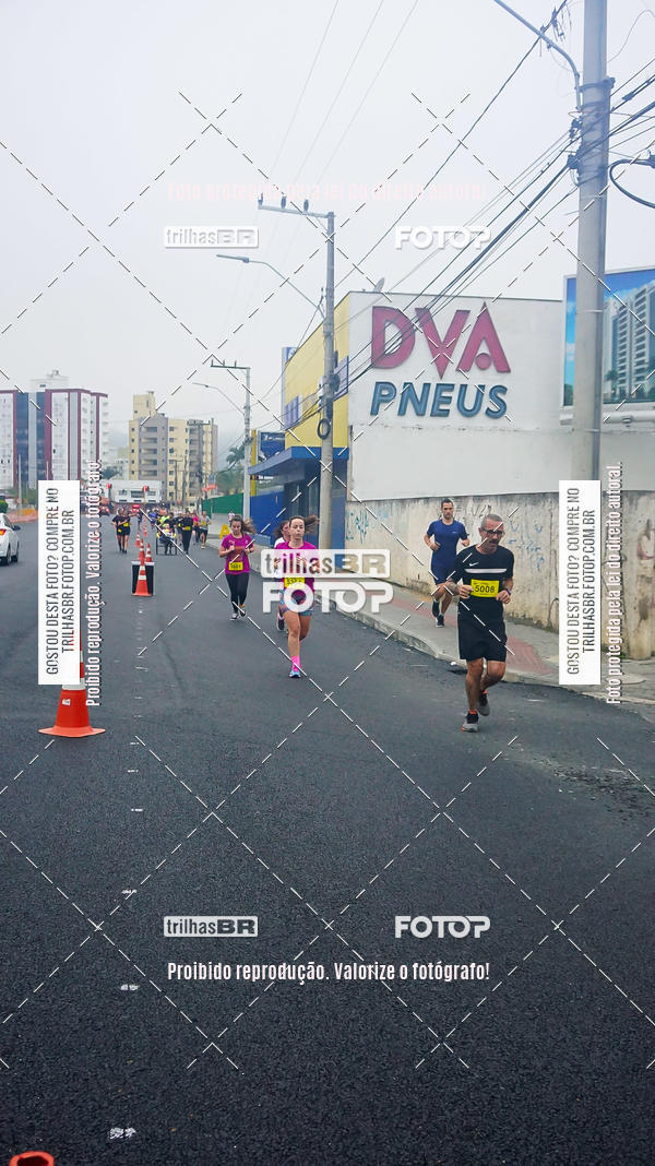 Buy your photos of the eventMeia Maratona de Blumenau on Fotop