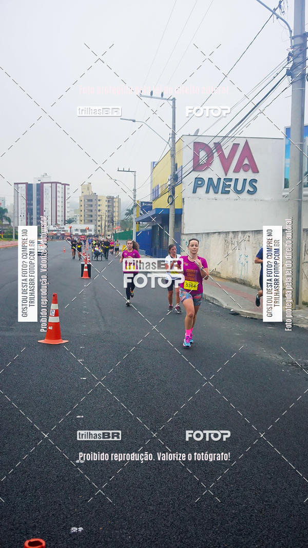 Buy your photos of the eventMeia Maratona de Blumenau on Fotop