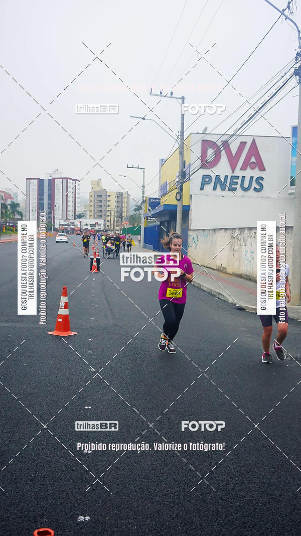 Buy your photos of the eventMeia Maratona de Blumenau on Fotop