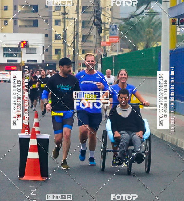 Buy your photos of the eventMeia Maratona de Blumenau on Fotop