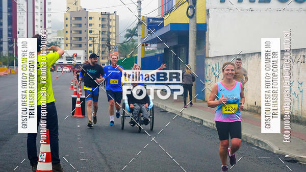 Buy your photos of the eventMeia Maratona de Blumenau on Fotop