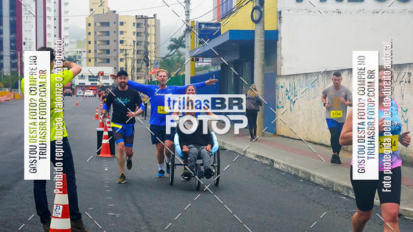 Buy your photos of the eventMeia Maratona de Blumenau on Fotop