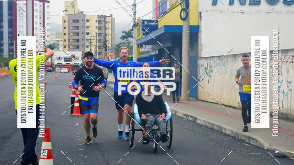 Buy your photos of the eventMeia Maratona de Blumenau on Fotop