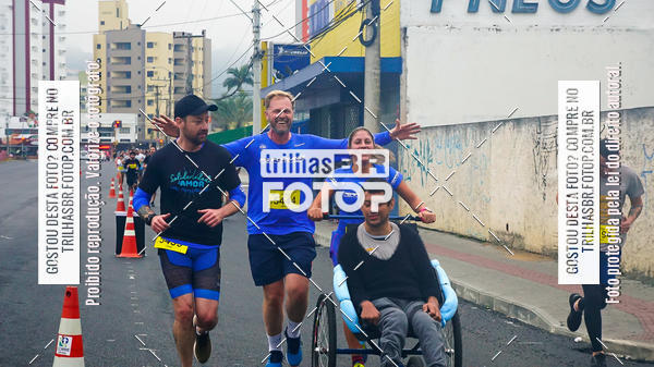Buy your photos of the eventMeia Maratona de Blumenau on Fotop