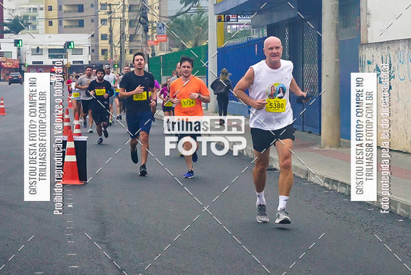 Buy your photos of the eventMeia Maratona de Blumenau on Fotop