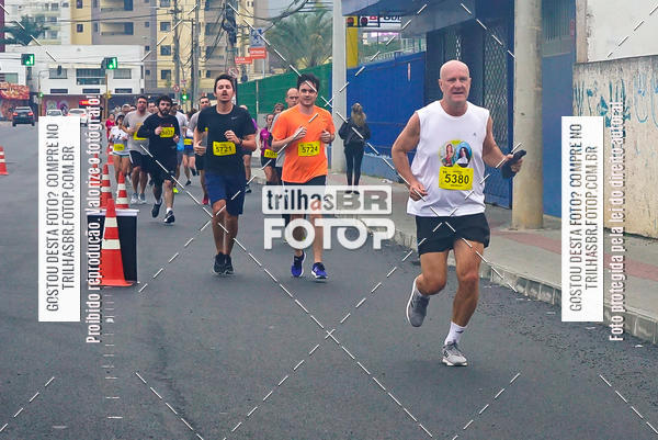 Buy your photos of the eventMeia Maratona de Blumenau on Fotop