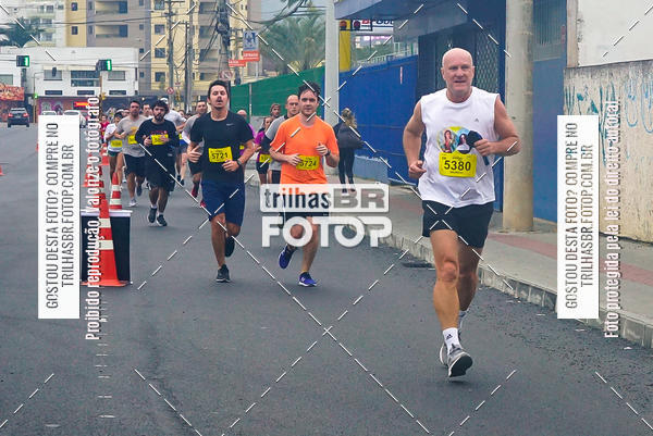 Buy your photos of the eventMeia Maratona de Blumenau on Fotop