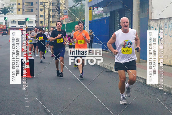 Buy your photos of the eventMeia Maratona de Blumenau on Fotop