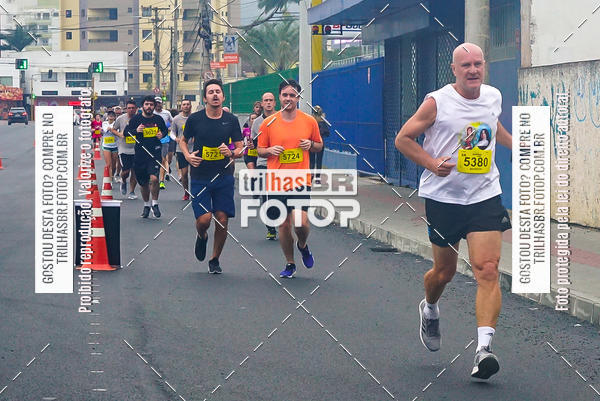 Buy your photos of the eventMeia Maratona de Blumenau on Fotop
