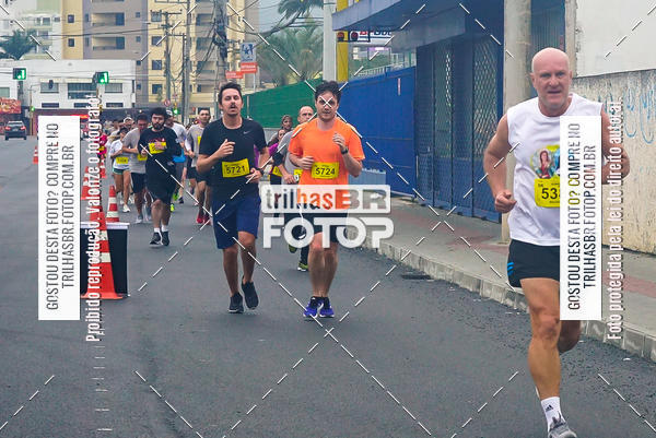 Buy your photos of the eventMeia Maratona de Blumenau on Fotop