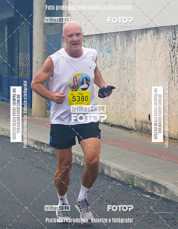 Buy your photos of the eventMeia Maratona de Blumenau on Fotop