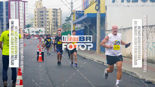 Buy your photos of the eventMeia Maratona de Blumenau on Fotop