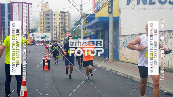 Buy your photos of the eventMeia Maratona de Blumenau on Fotop